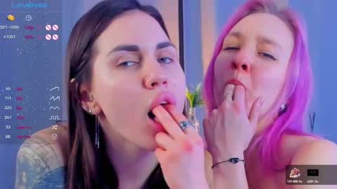 auraclark online show from February 15, 3:39 pm