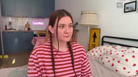 AURIKA OR AURA online show from July 9, 2:04 am