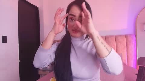 auroraa_miller online show from February 3, 11:58 am