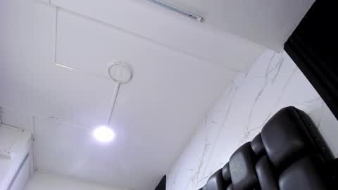 Aurora online show from February 20, 6:19 am