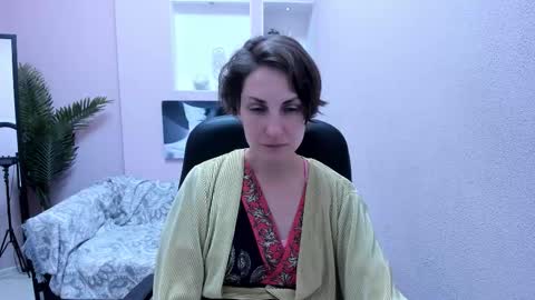 Aurora online show from February 4, 4:00 pm