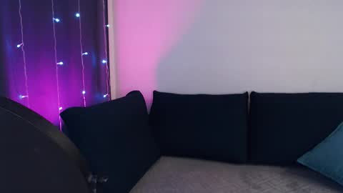 Aurora online show from February 23, 8:05 am