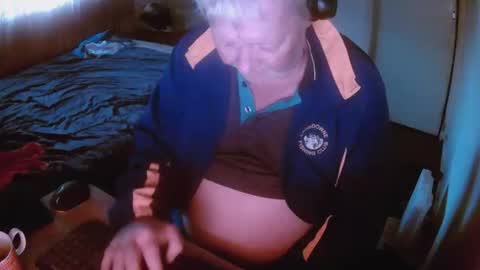 aussiebaker online show from March 30, 7:58 pm