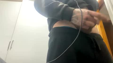 aussiecok6969 online show from May 13, 7:23 pm