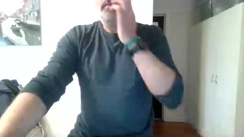 aussiemaninmelbourne online show from June 16, 2:26 am