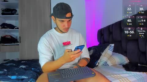 A online show from January 12, 10:28 pm