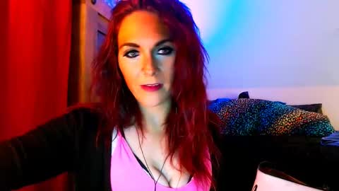 autumnrose6068 online show from March 4, 9:40 am