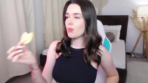 Ava online show from September 8, 2:27 pm