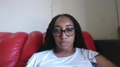 Snapshot of ava_f0xy chatting on February 17, 9:00 pm Ava Jordana online show from February 17, 9:00 pm