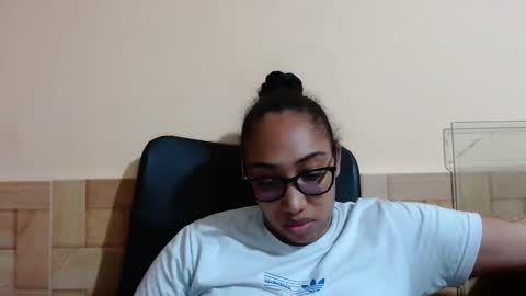 Snapshot of ava_f0xy chatting on November 1, 12:44 am Ava Jordana online show from November 1, 12:44 am