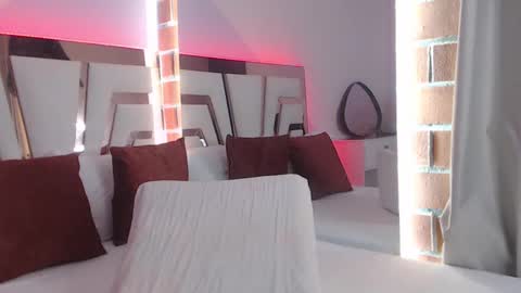 Snapshot of ava_jhons_ chatting on October 12, 3:43 am ava jhons online show from October 12, 3:43 am