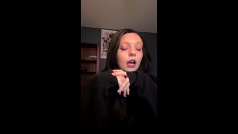 Ava Mack online show from June 6, 2:06 am