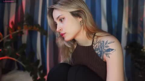 Aviva online show from November 30, 7:54 pm