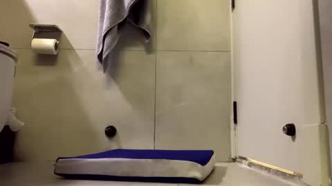 awardy3211 online show from March 5, 12:41 am