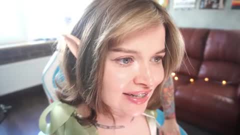 Alice online show from June 26, 10:32 am