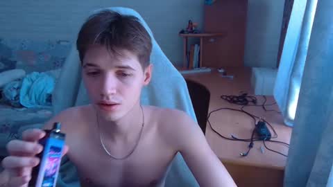 axel_0ne online show from March 5, 8:56 am