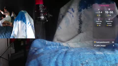 Axel online show from February 7, 5:27 pm