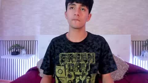 axel_draven online show from April 20, 12:30 pm