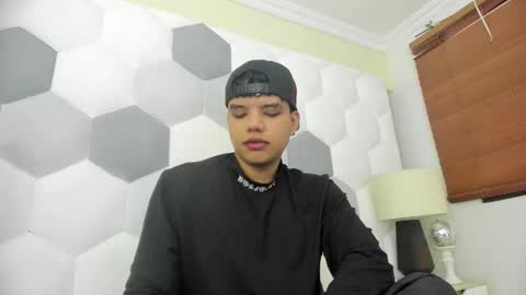 Axel Forte online show from February 12, 1:15 pm