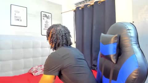 AXEL SILVA online show from October 24, 1:12 pm