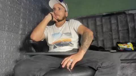 Axell Cross2 online show from January 7, 7:52 pm