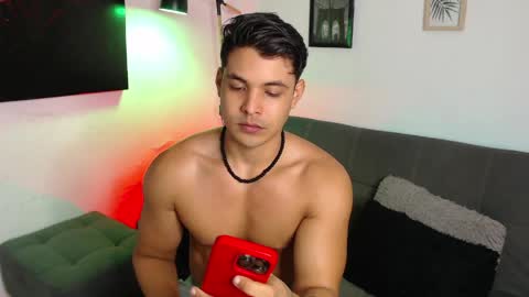 axell online show from April 11, 5:39 pm