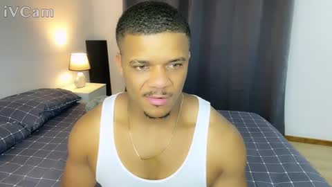 Snapshot of axelldasilva chatting on March 9, 11:14 pm AXEL DA SILVA online show from March 9, 11:14 pm