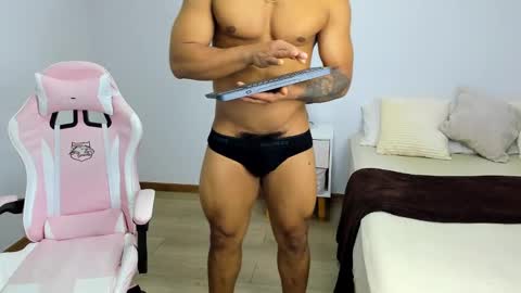 Snapshot of axelldasilva chatting on October 26, 6:51 pm AXEL DA SILVA online show from October 26, 6:51 pm
