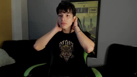 Axel Raven online show from December 9, 1:45 pm