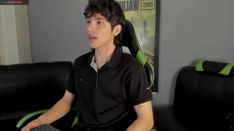 Axel Raven online show from December 31, 4:35 pm