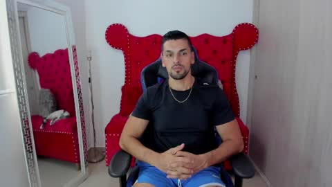 Axel online show from July 30, 6:30 pm