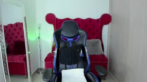 Axel online show from June 29, 11:21 am