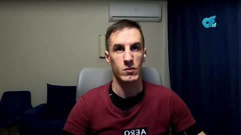 Axl online show from February 10, 8:34 pm