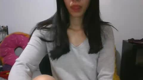 Snapshot of axuepetitt chatting on September 28, 1:25 am axue online show from September 28, 1:25 am