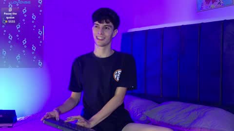 Axxxel  online show from May 15, 3:04 am