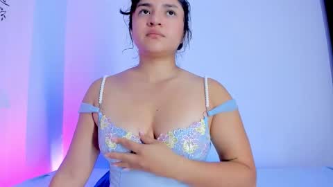 Mariana online show from December 1, 7:56 pm