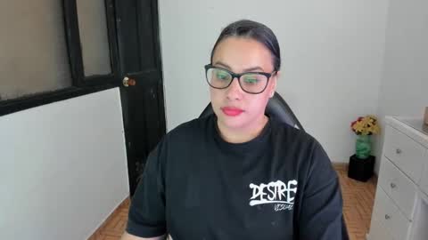 SandyMODELINDEPENDIENT online show from October 17, 1:48 pm