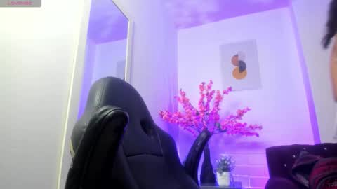 Ayliinn  online show from March 21, 8:19 am