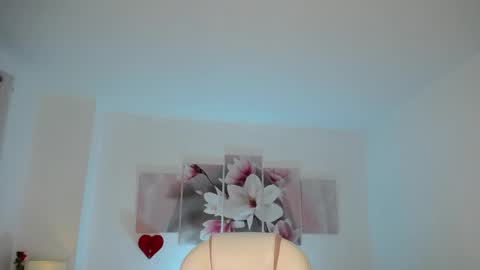 aylin_ross_ online show from May 23, 4:52 am