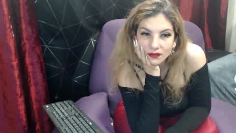 Dominatrix Queen online show from March 6, 6:37 pm
