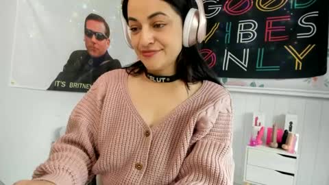 Azucena R online show from October 14, 3:15 pm