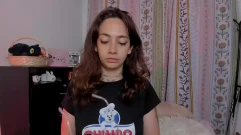azumi saan online show from May 21, 1:23 am