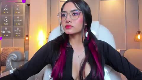 Azura online show from January 15, 7:44 pm