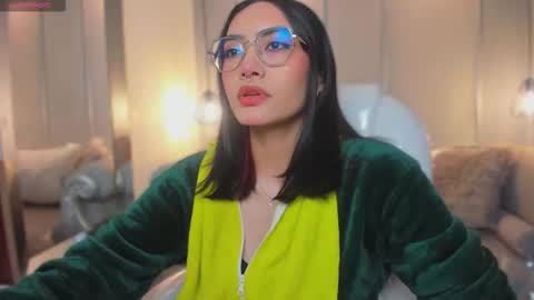 Azura online show from March 2, 7:20 pm