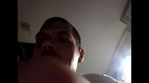 azza42086 online show from May 7, 12:23 pm