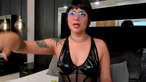 Barbara Moon online show from March 30, 5:24 pm