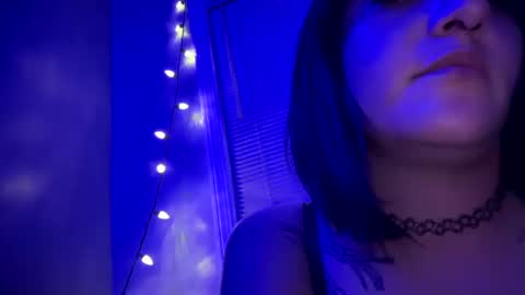 Snapshot of baby_buddha chatting on October 13, 9:33 am baby buddha online show from October 13, 9:33 am