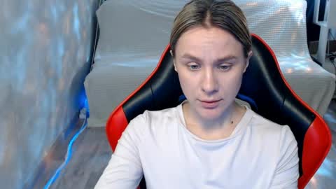 baby_kitte online show from March 17, 5:45 am