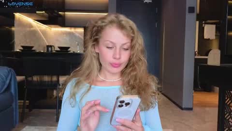 Sharleen online show from February 14, 7:59 am