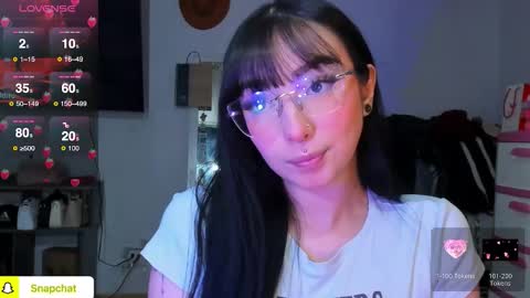 lily online show from December 16, 1:17 pm